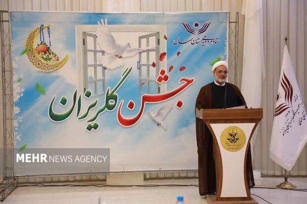 جشن گلریزان سمنان برگزار شد؛ آزادی ۱۵۶ زندانی غیرعمد با کمک خیران