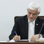 عارف: دولت را از اولین روز در شرایط جنگی اداره کرده‌ایم