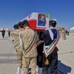 پیکر خلبان شهید «حامد سروآزاد» وارد فرودگاه آبادان شد