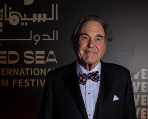 الیور استون: آمریکا با جنگ ایران اشتباه ویتنام را تکرار می‌کند