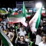 اجتماع شبانه مردم بندر دیر