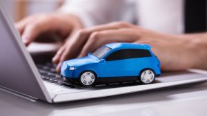 اختلاف فاحش میان قیمت‌های رسمی و آگهی‌های اینترنتی خودرو / مراقب کلاهبردارها باشید