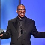 ادی مورفی با جایزه یک عمر دستاورد هنری تجلیل شد؛ این مرد بامزه است!