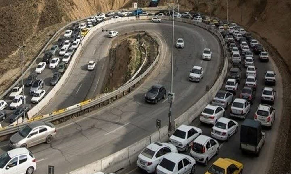 ترافیک سنگین در جاده چالوس و آزادراه تهران-شمال/ اعلام مسیر‌های جایگزین توسط پلیس راهور