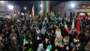 حماسه باشکوه مردم شهر بم در شب پنجاه و سوم