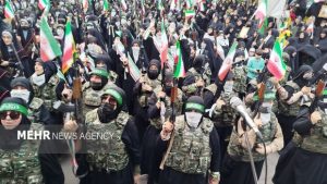 روایت مهر از رژه بانوان گیلانی در رژه «دختران جانفدا»