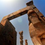 فقدان نهادی‌سازی دانش و تضعیف پیوند مخازن معرفتی