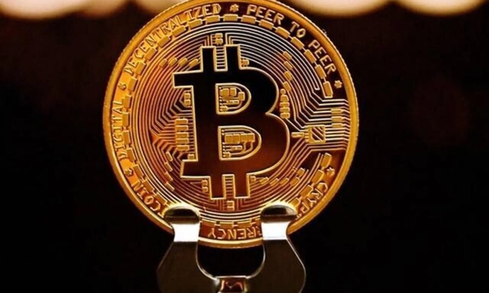 قیمت بیت‌کوین، اتریوم، تتر و رمزارزهای معروف جهان امروز ۷ اردیبهشت ۱۴۰۵