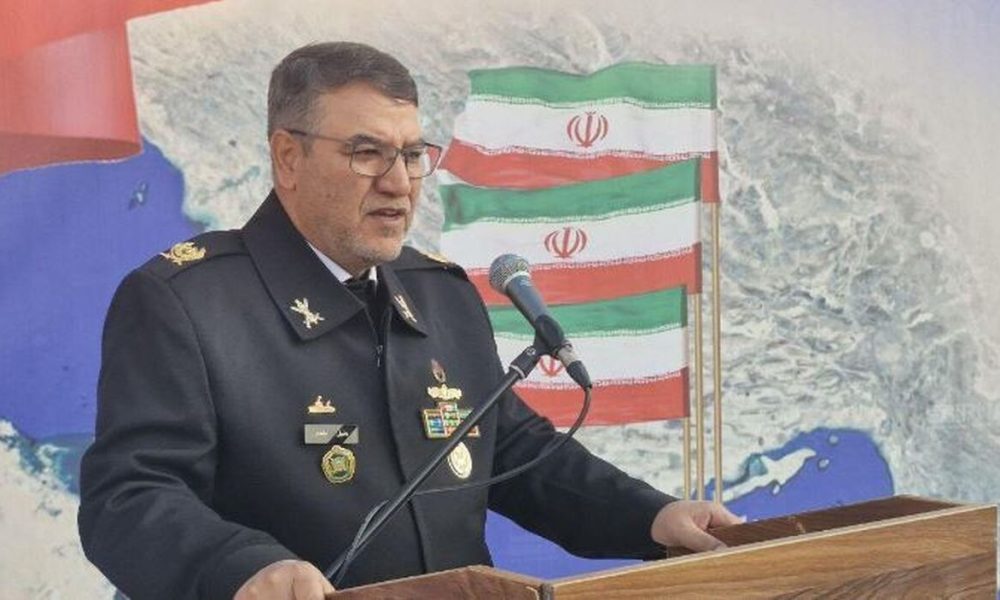 واکنش فرمانده بلند رتبه ارتش به ادعای ترامپ/ چرا جرات نزدیک شدن به آب‌های ایران را ندارند؟