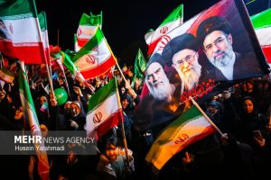 پاسخ مردم قم به تهدیدات رئیس جمهور متوهم آمریکا