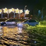آب‌گرفتگی معابر و جاری شدن سیلاب در پی بارش باران در شهرستان اهر