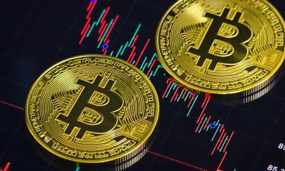 بیت‌کوین از جمع ۱۰ دارایی برتر کنار رفت / خریدار‌ها در تله سقوط