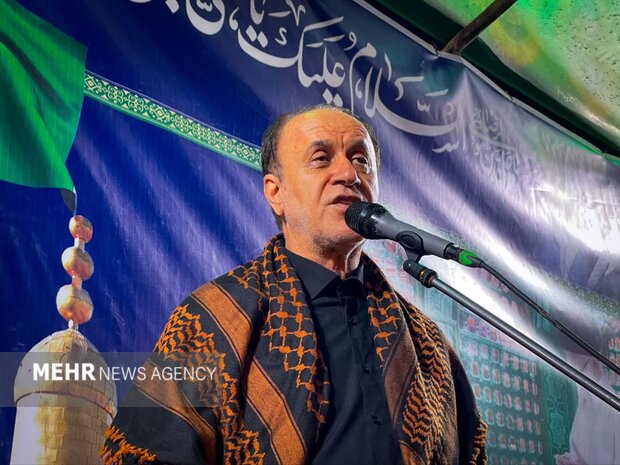 حاجی بابایی: هیچ مسئولی حق عقب‌نشینی از خطِ رهبری را ندارد
