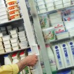 درخواست افزایش قیمت دوباره لبنیات روی میز سازمان حمایت