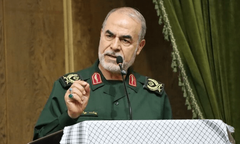 سردار جوانی: تردد در تنگه هرمز فقط با اجازه ایران/ با هر شناور متعلق به دشمن برخورد می‌کنیم