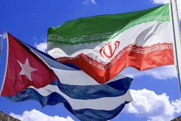 ملت ایران شجاعانه در کنار ملت کوبا ایستاده است