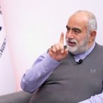 نقد حسام‌الدین آشنا بر سخنان اخیر جلیلی: تشبیه سکو به سلاح کشور را در بن‌بست نگه می‌دارد/هیچ کشور عاقلی کل اینترنت را به دلیل«سلاح بودن» مسدود نمی کند