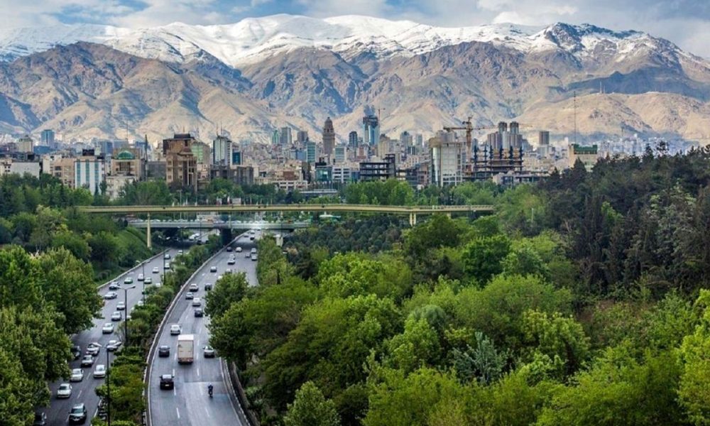هوای تهران در وضعیت قابل قبول است