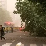 وزش باد شدید و احتمال طوفان گرد و خاک در تهران/ اعلام وضعیت قرمز در پایتخت
