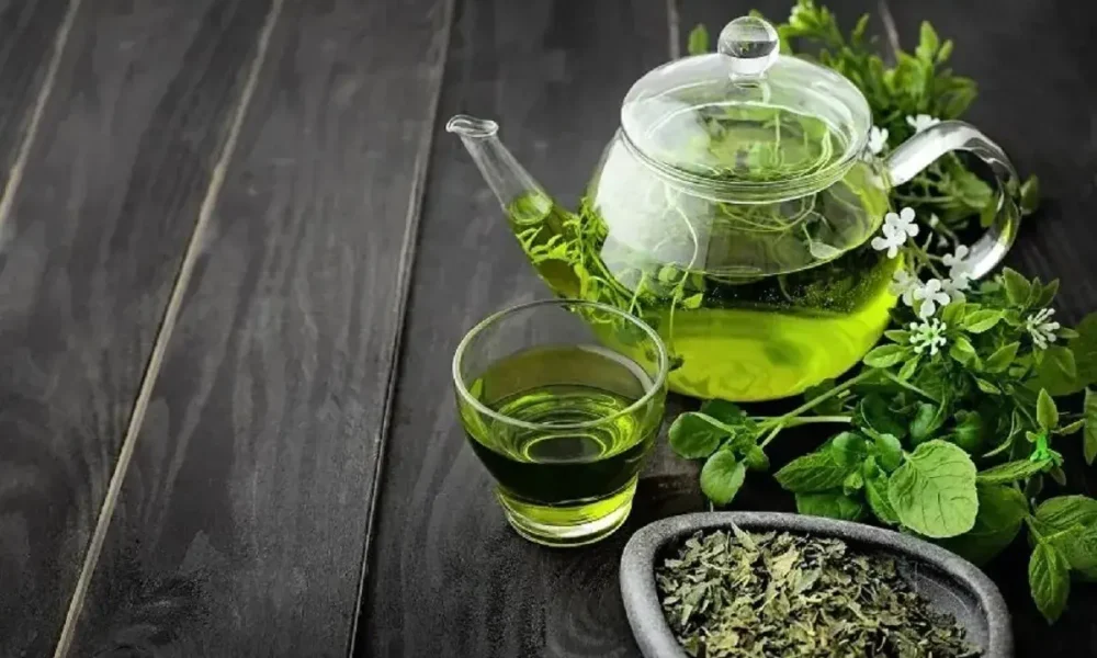 چه کسانی نباید چای سبز بخورند؟