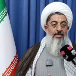 امام جمعه ساوجبلاغ: ملت ایران تا پای جان پشت رهبر انقلاب ایستاده است