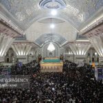 حرم امام، جلوه‌گاه وحدت/ حضور گسترده ملت در سالگرد ارتحال خمینی کبیر