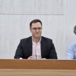 فرماندار تنگستان: نظارت بر بازار و تأمین کالاهای اساسی ضروری است