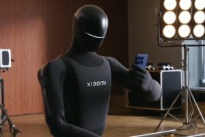 وقتی ربات‌ها عکاس می‌شوند/ شیائومی جذاب‌ترین نمایش هوش مصنوعی را رقم زد