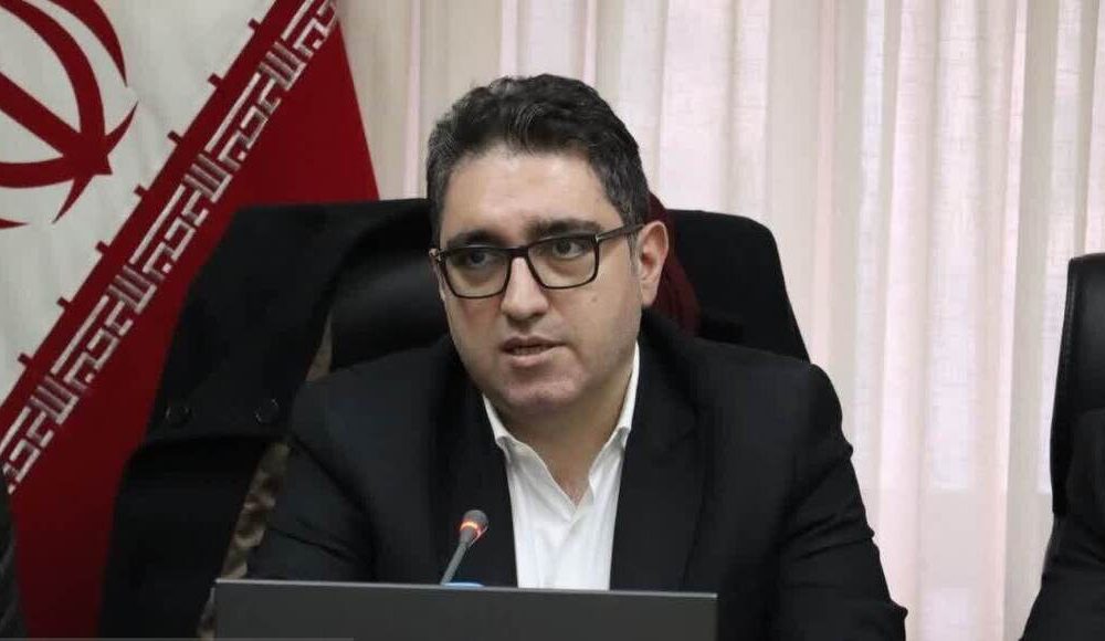 اختلاف نرخ دلار، تجارت را قفل کرده است | دلار ۱۳۰ هزار تومانی را نمی‌شود با نرخ ۸۰ هزار تومان فروخت