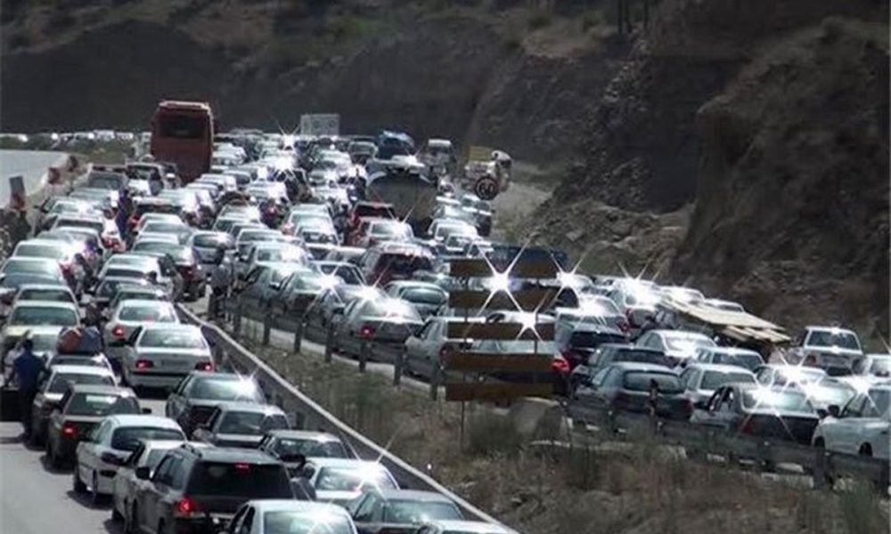 جاده چالوس بسته شد/ قفل ترافیکی در مسیر بازگشت مسافران شمال