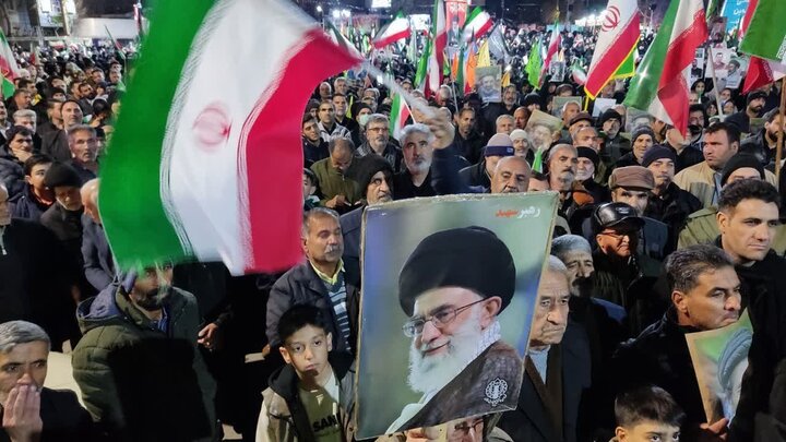 صد و سی و هفتمین حماسه حضور مردم آستانه اشرفیه در خیابان