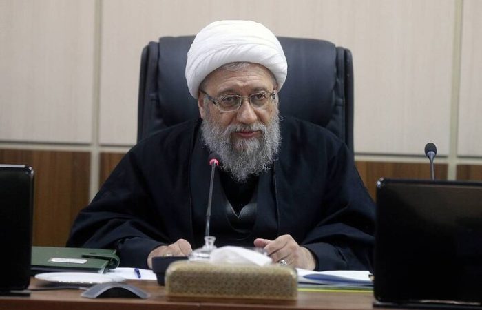 قدردانی آیت‌الله آملی لاریجانی از حضور میلیونی در تشییع رهبر شهید