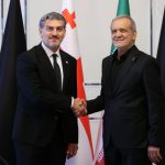 پزشکیان: در برابر هیچ زورگویی سر خم نخواهیم کرد