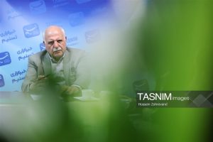 رئیس اتاق اصناف: برای تنظیم بازار، نرخ ارز را 6 ماه تثبیت کنید