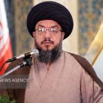 تکریم معلم با اهدای یک شاخه گل محقق نمی‌شود