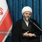 حجت‌الاسلام قمی: مردم نمی‌گذارند قیمت پایان جنگ، فروختن عزت ایران باشد