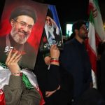 ۲۰۰ شب وفاداری؛ وقتی خمین در میدان ولایت حماسه آفرید