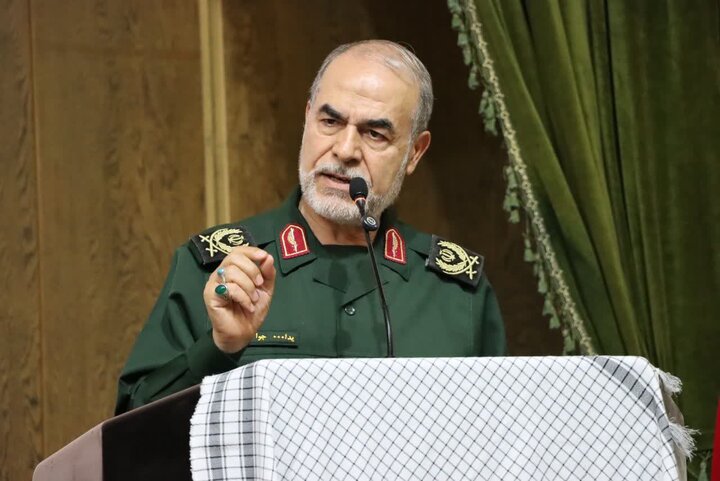 معاون سیاسی سپاه : خلیج فارس نقطه آغاز نظم جدید منطقه‌ای است